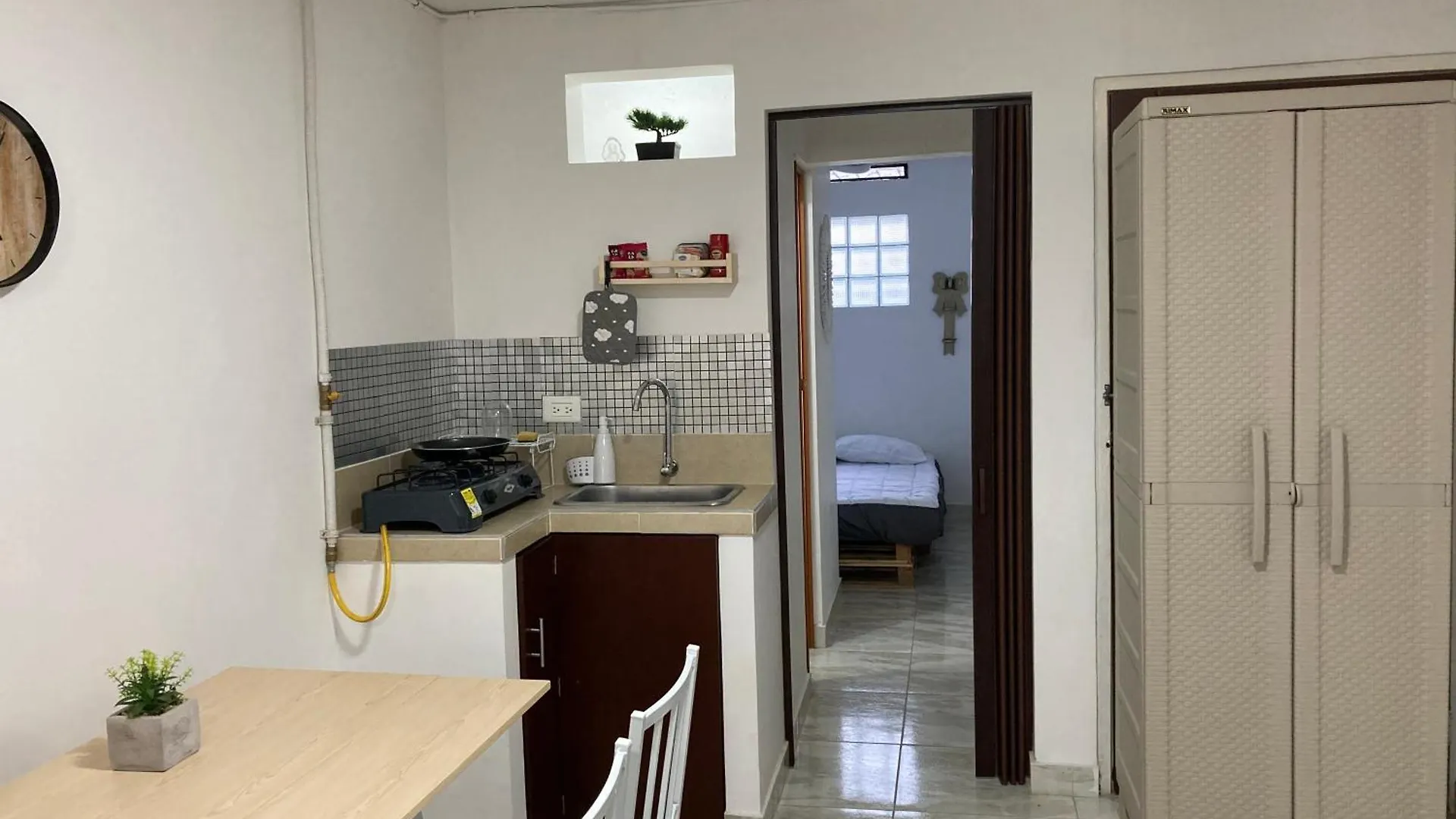 Manna House - Apto Entero - Excelente Ubicacion, Parking Cali 0*,  Colombia